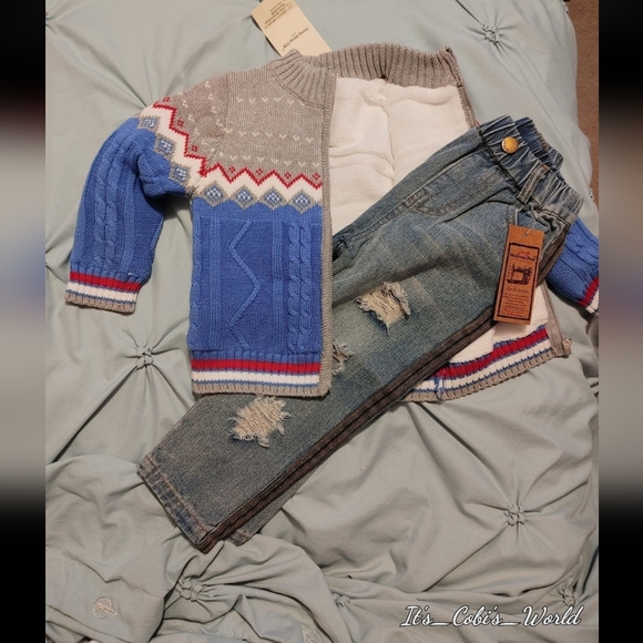 Toddler Boy's Sweater and Jeans Set - Picture 4 of 5